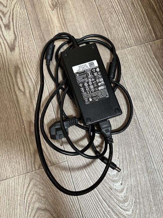 Зарядне Блок пітанія на ноутбук 180w Продаж обмін