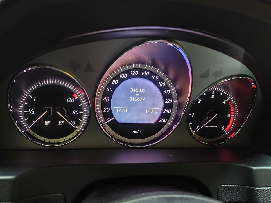 Mercedes-Benz C 220 CDI Avantgarde  BlueEficiency Pack AMG