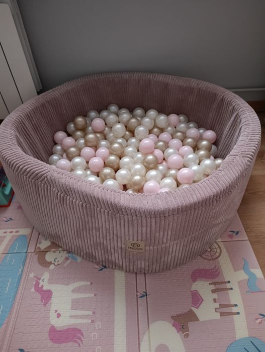 Basen z kulkami Misioo