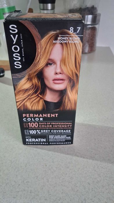 Farba do włosów miodowy blond