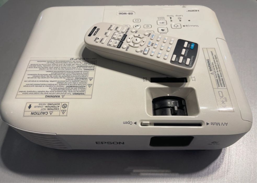 Projektor EPSON jak nowy