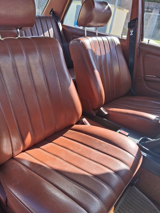 Mercedes w123 240D Versão Americana — photo 3