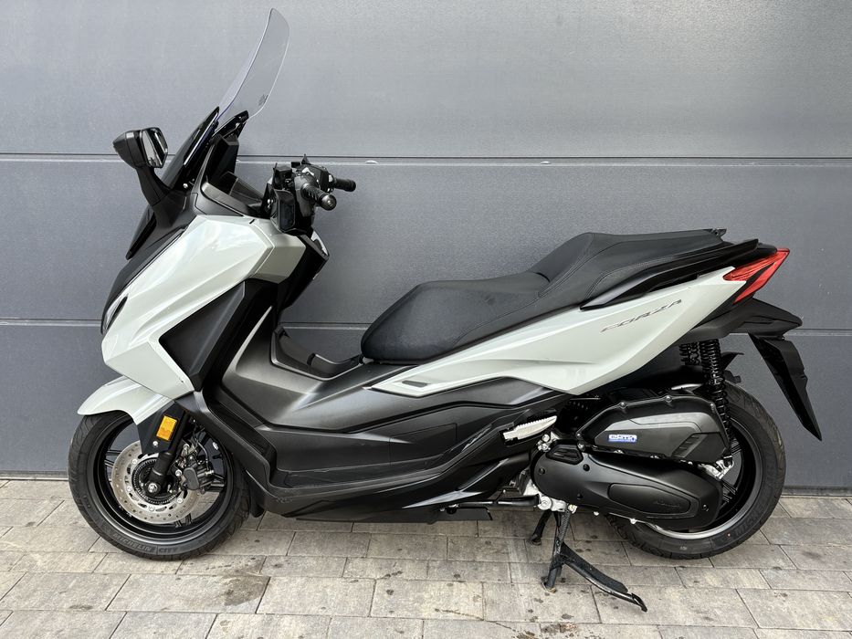 Honda nss Forza 125. 2024 Niemcy start stop maly przebieg xmax kymco