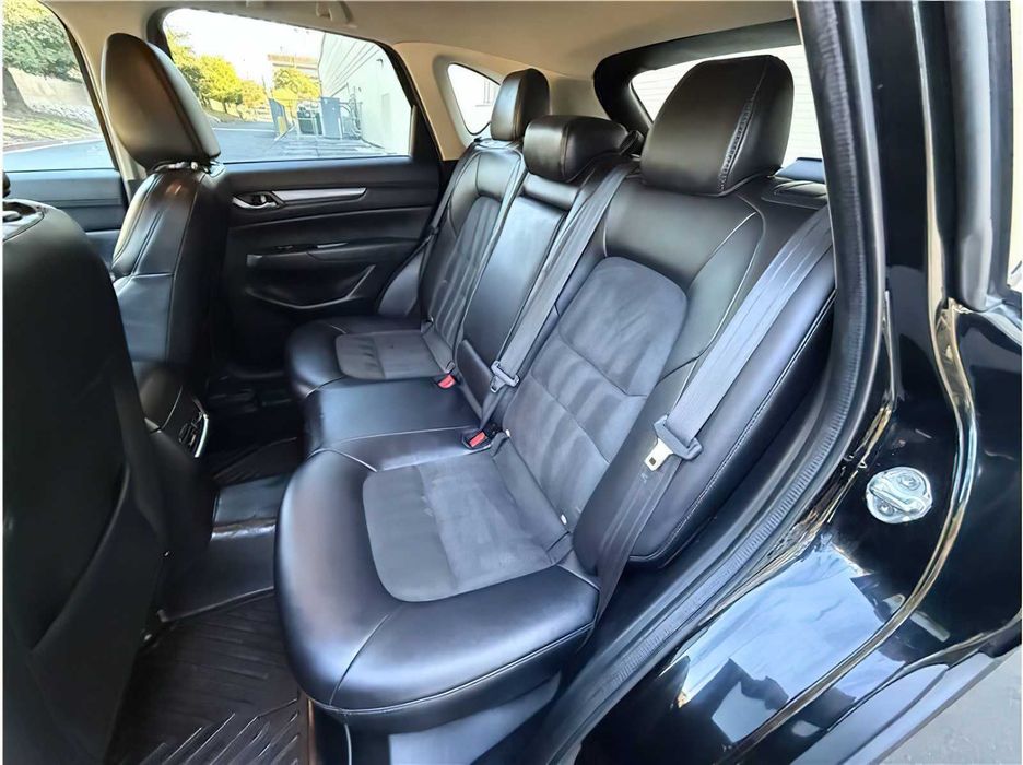 Mazda CX-5 Touring      2018