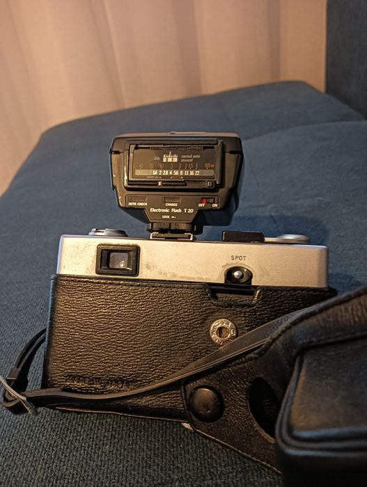 Máquina fotográfica Olympus -35 SP  com  flash -  Em excelente estado*