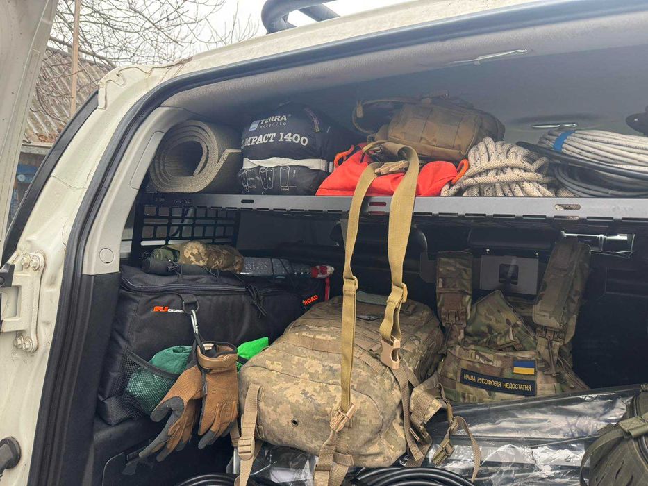 Toyota FJ Cruiser Полиця органайзер у багажник під дах Molle панель