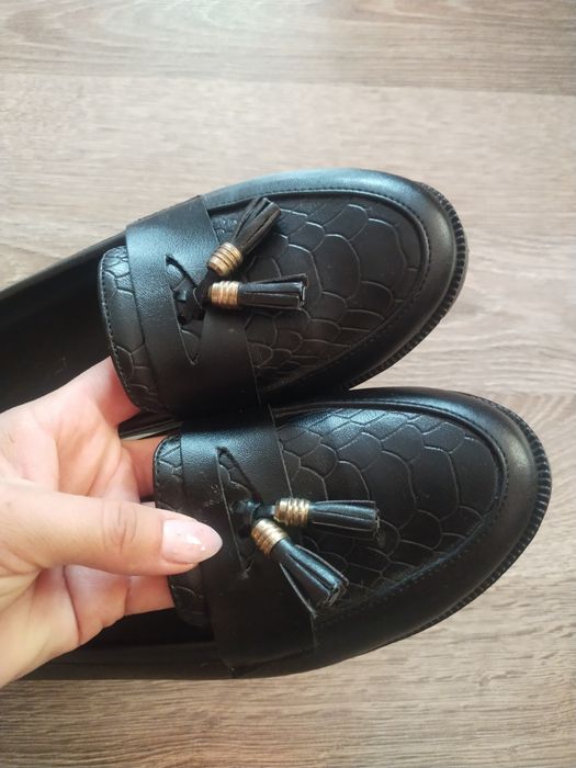 Шкіряні туфлі Massimo Dutti