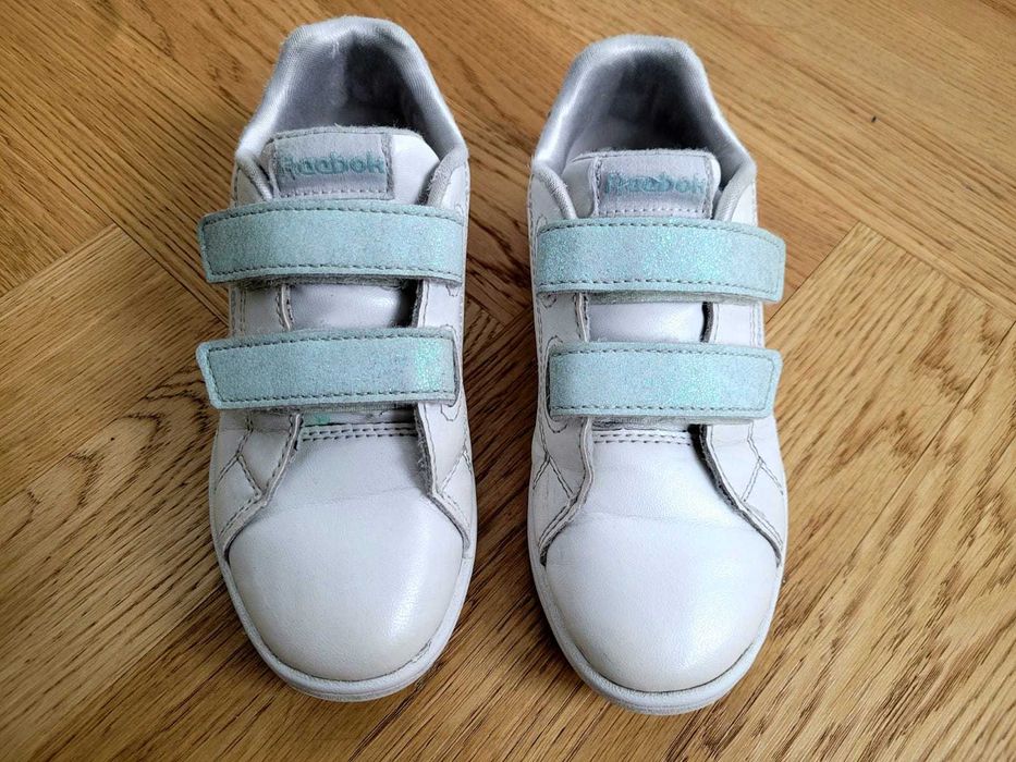 Snickersy REEBOK dziewczęce (rozm. 30) z brokatowymi wstawkami