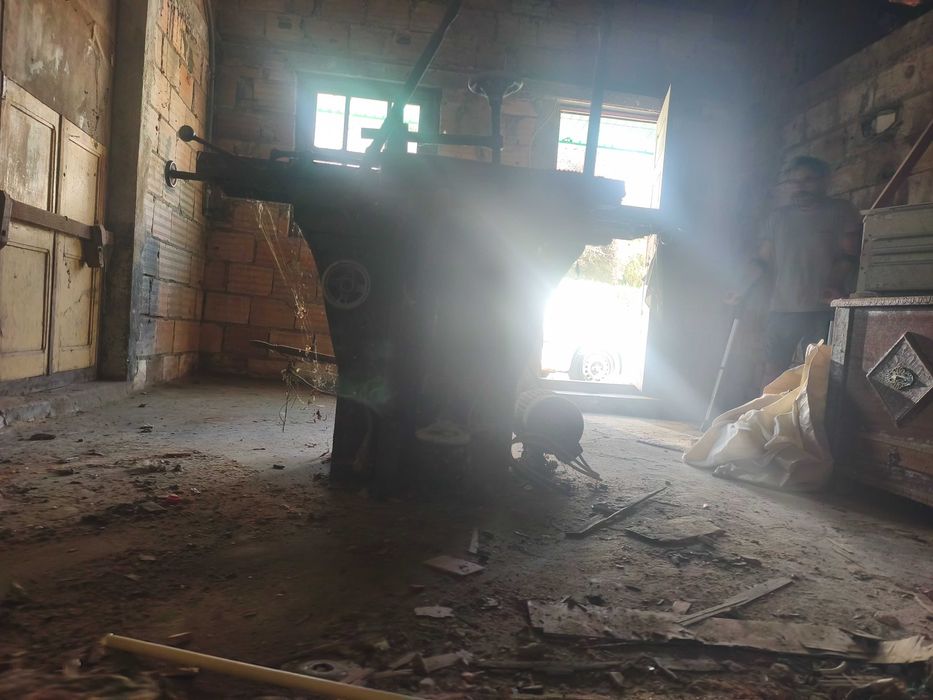 Máquina de corte e glopa