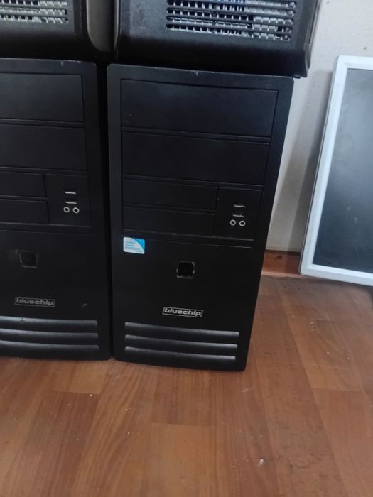 Игровой компьютер Bluechip на базе 4-ядерного процессора Intel Core i5 и видеокартой Radeon RX560 2 ГБ для развлечений