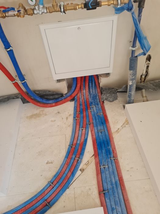 Ogrzewanie podłogowe, styropian, CWU na rozdzielaczu