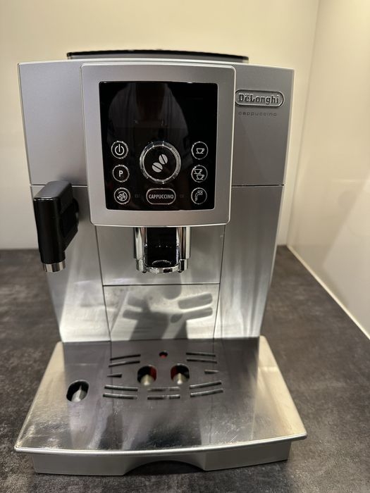 Ekspres do kawy De Longhi Cappucino ECAM 23.460