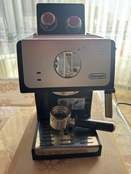 Кавова машина DeLonghi ECP33.21