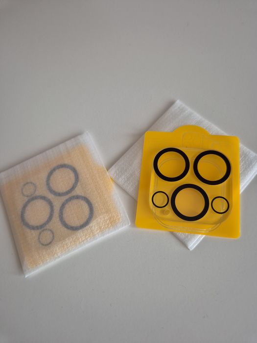 Чохли і скло на IPhone 15pro