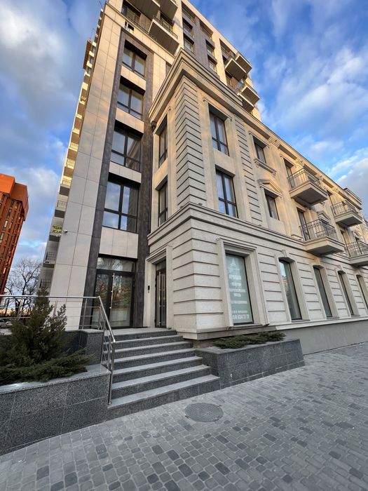 Продам видовую  квартиру в центре жк Central Park