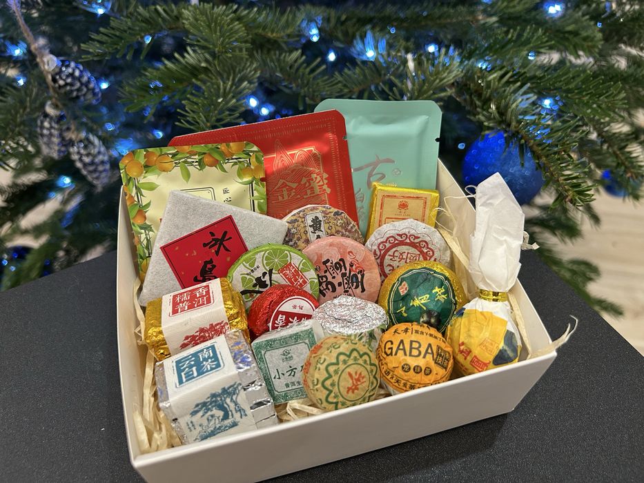 Подарунковий набір 18 видів Китайського чаю! Дегустаційний набір пуеру