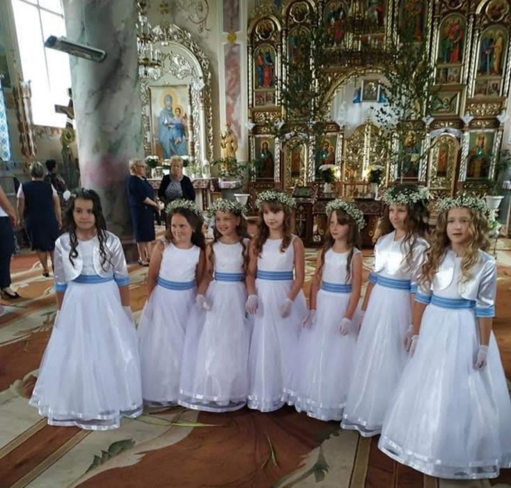 Продається готовий бізнес- прокат карнавальних костюмів у м. Стрий.