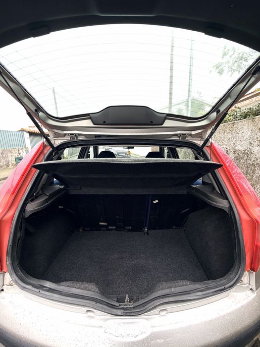 Fiat Punto Gasolina Económico - 1.2 16V ELX