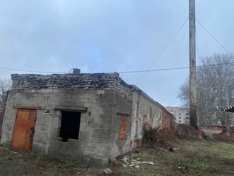 Продаж окремої будівлі 238.7 м² (цегла), вул. Незалежності, 45Ж