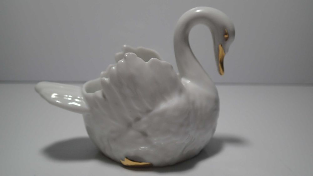 Cisne antigo em Porcelana Vista Alegre