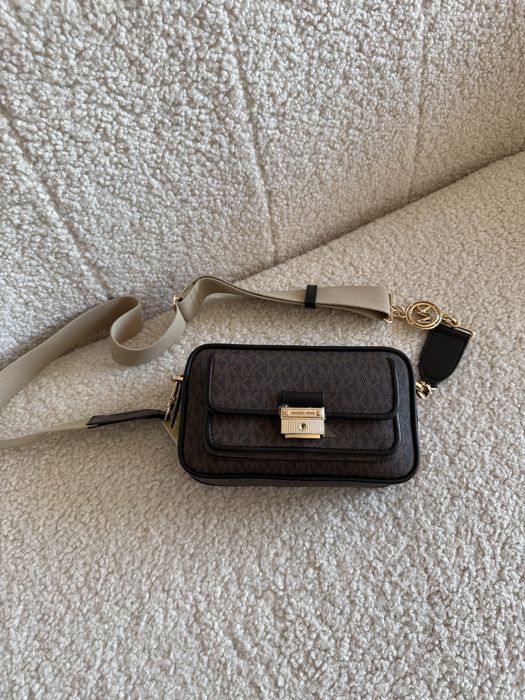 Сумка Michael Kors Bradshaw Camera