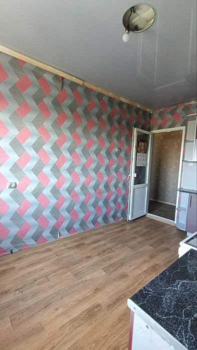Продаж 3 кімнатної квартири КАРАЧУНИ