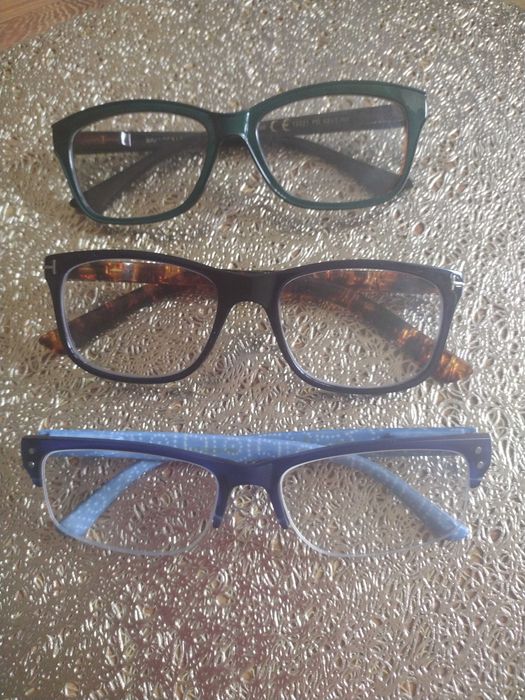 Komplet okularów korekcyjnych +1