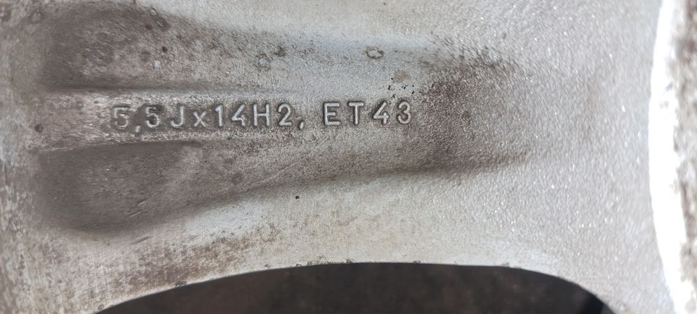 Продам диск R14 4×100