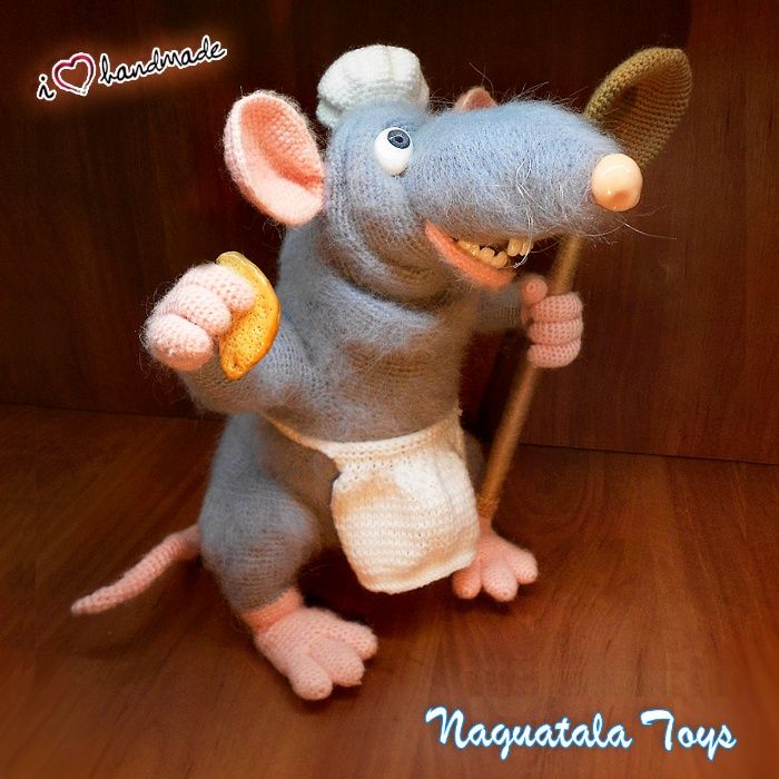 "Крис Повар на ім'я Ремі" - каркасна інтер'єрна іграшка з ангори.