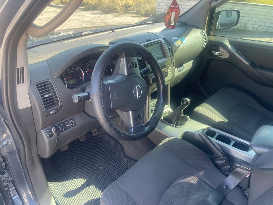 Продам Nissan Pathfinder 2.5