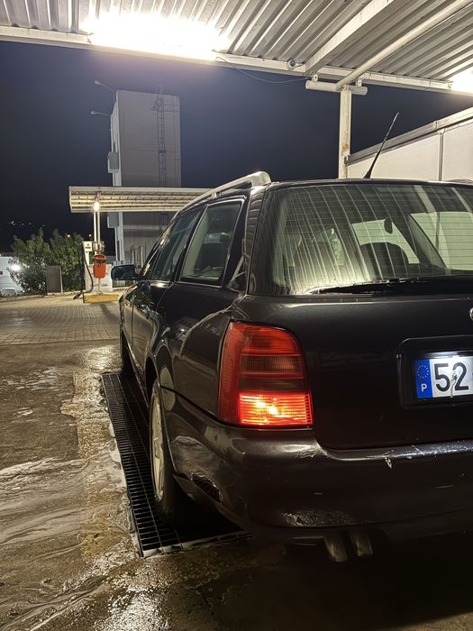 Vendo audi a4 b5 1.9 tdi foto 2