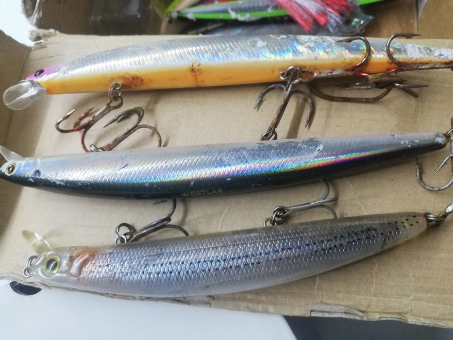 Pesca spinning,bóia, material variados