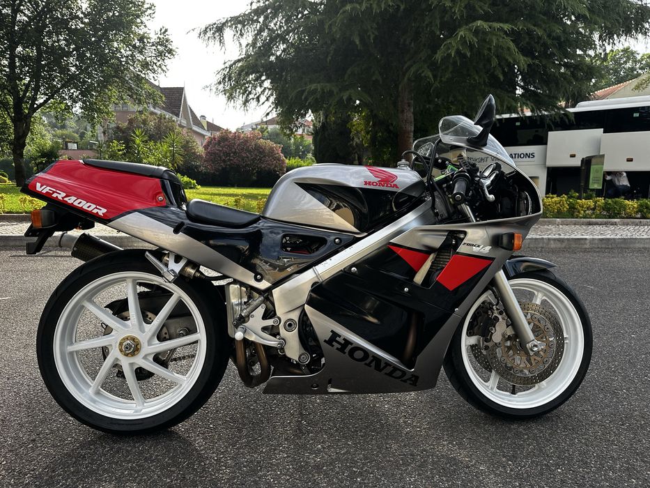 Honda VFR 400 R (NC30)
