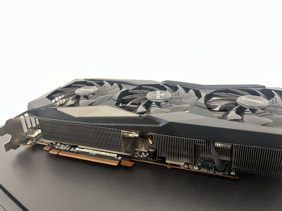 Видеокарта ASRock Radeon RX 6800 Challenger Pro 16GB. БУ, стан НОВОЇ! Тільки Львів.