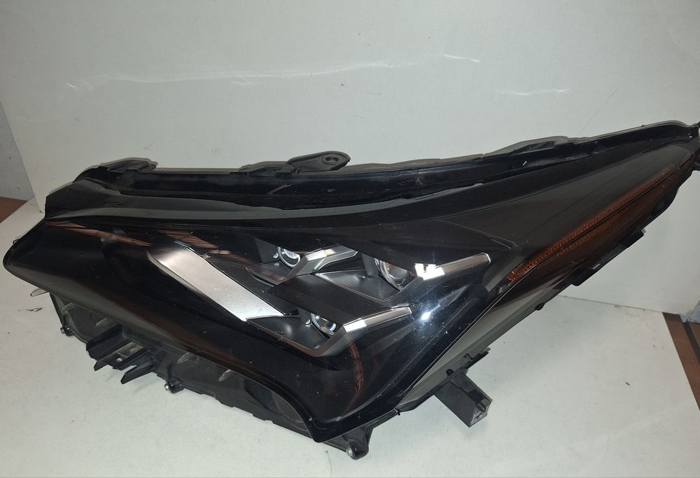 Farol esquerdo Lexus Nx