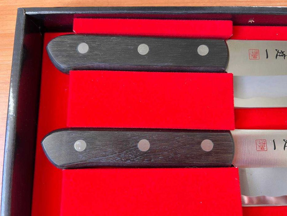 Набор кухонных японских ножей Sekí Yoshíkazu сантоку и накири