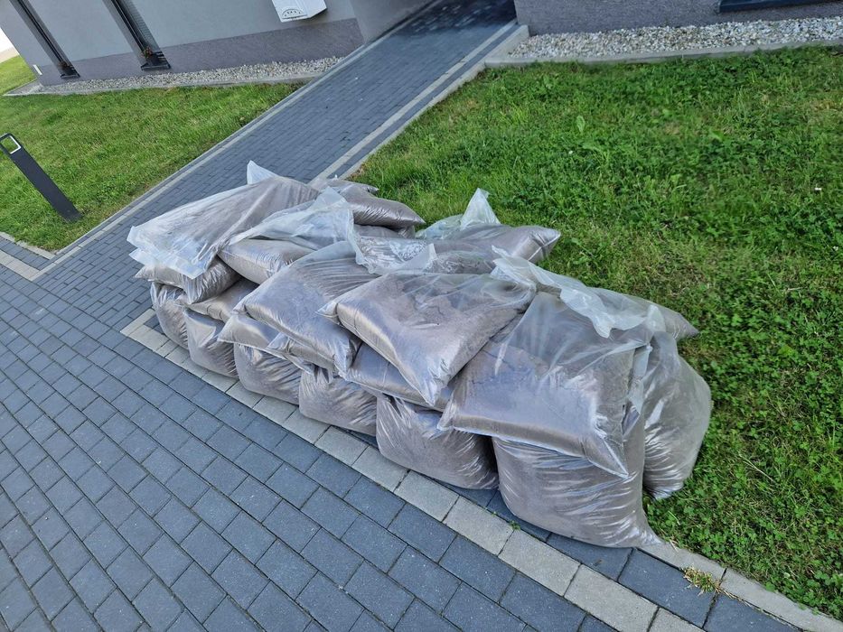Ziemia Humus Czarnoziem Workowany - Ziemia w workach - TRANSPORT