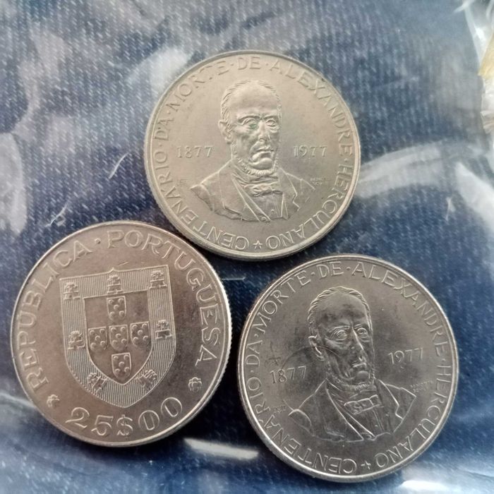 Moedas nacionais
