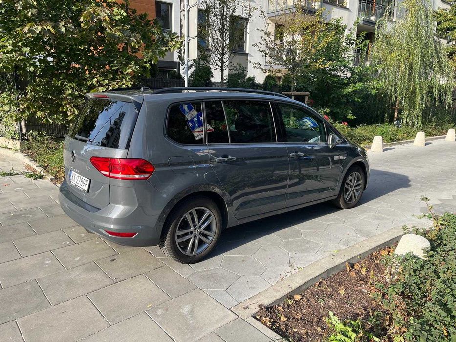 VW TOURAN 1.5 TSI DSG 7os. I rej. 2025 gwarancja do 2030 r.