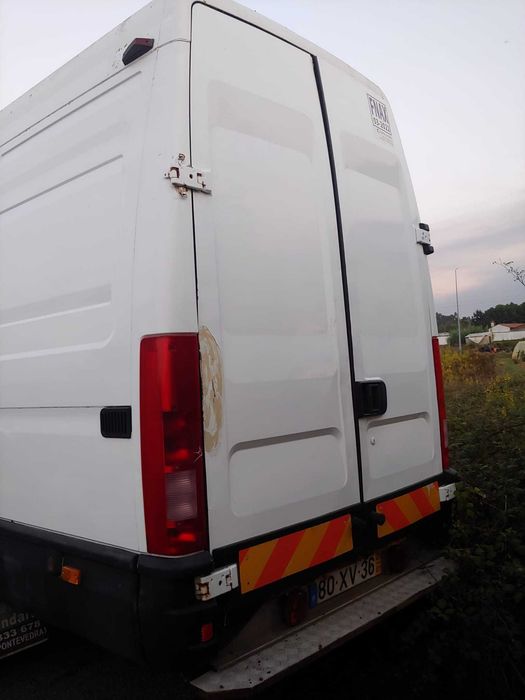 Iveco 65C15. FECH.FRIGORIFICO.Troco por uma van de categoria B ou suas sugestões.