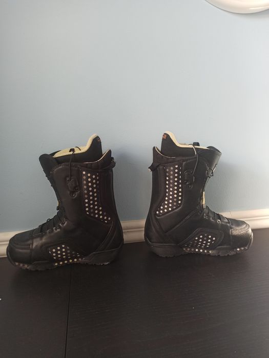 Damskie buty snowboardowe burton Emerald 37 snowboard