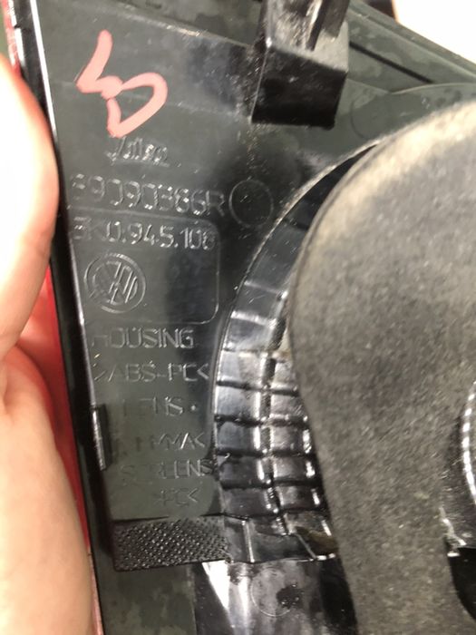 Фонар лівий для golf 6 хеч бек на багажник