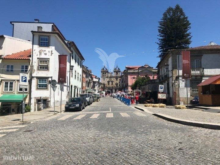 Apartamento T3 no centro histórico de Braga