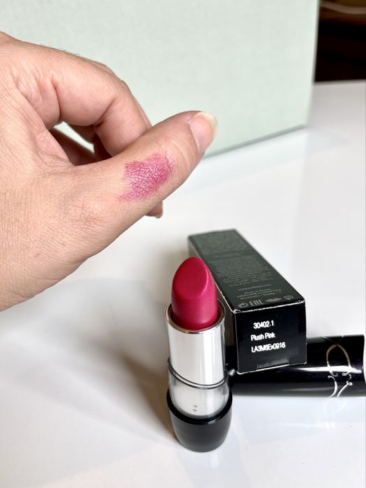 Batom rosa Oriflame Sensual Velvet