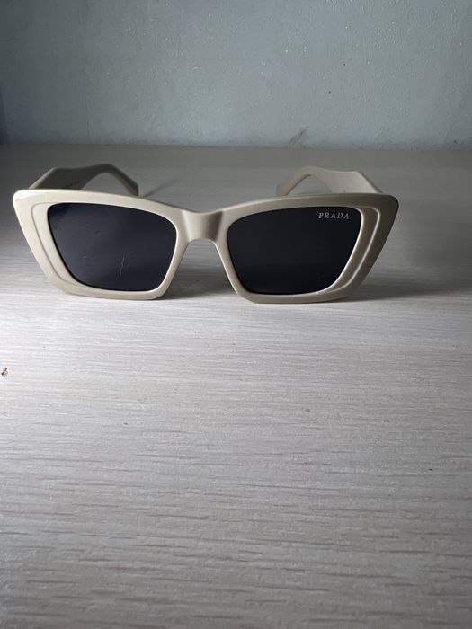 Окуляри prada.