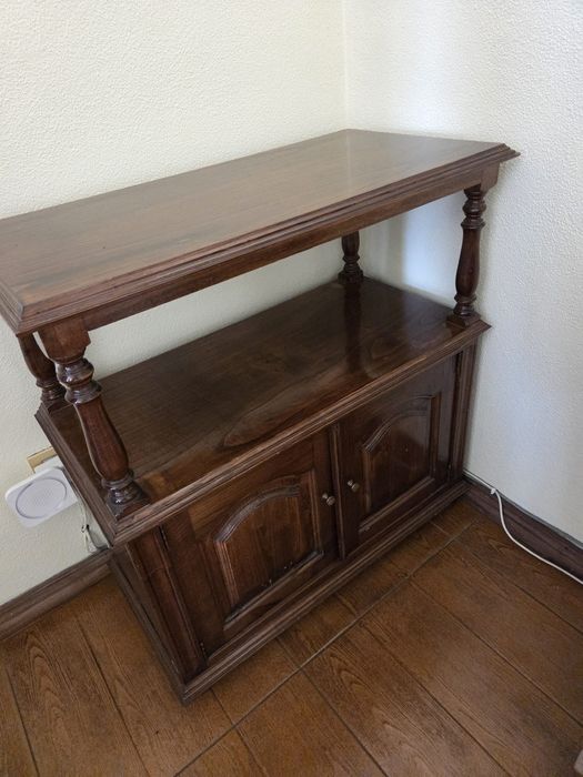 Móvel para TV e Mesa de sala de estar