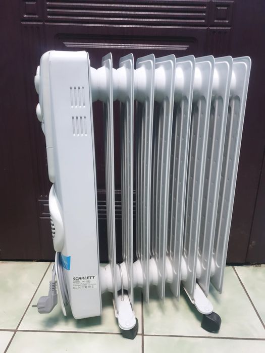 Обігрівач масляний Scarlett  SC-1153
