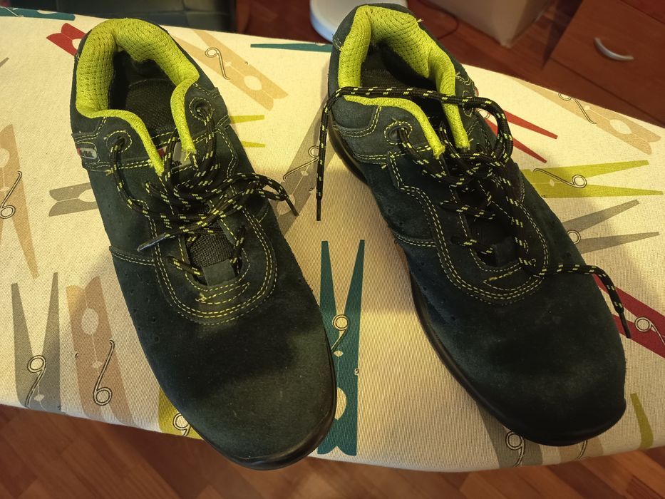 Botas com biqueira de aço