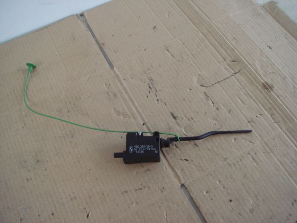 Motor bloqueio central da tampa de combustível BMW 1 (E87)