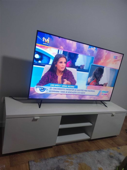 Móvel TV IKEA branco brilho